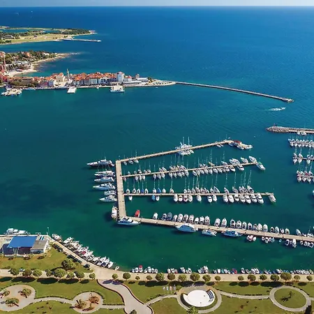 Apartment 2 Bedroom Pet Friendly In Lovrecica (Istria)